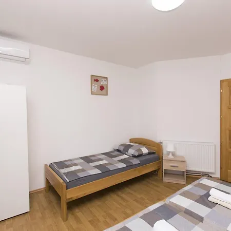 Gostinjska kuća Nada
