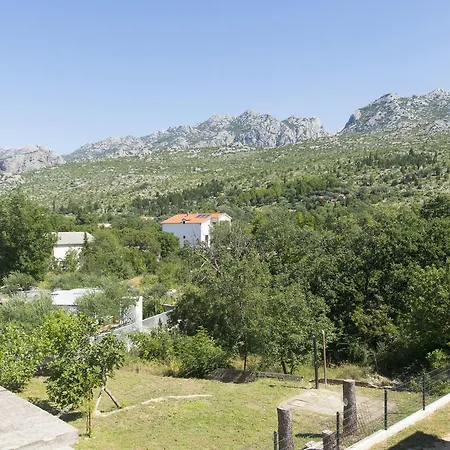 Gostinjska kuća Nada 3*