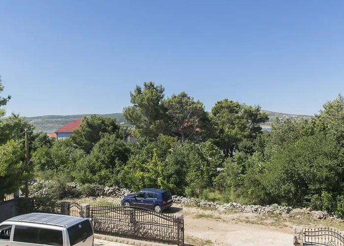 Nada Gostinjska kuća 3*