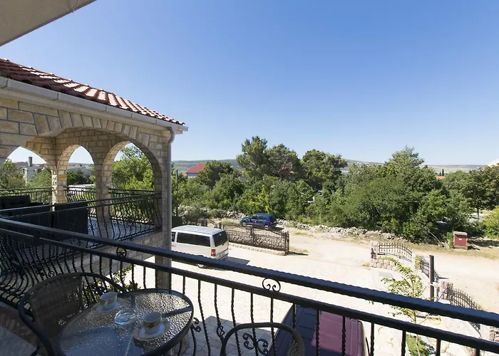 Nada Gostinjska kuća Seline