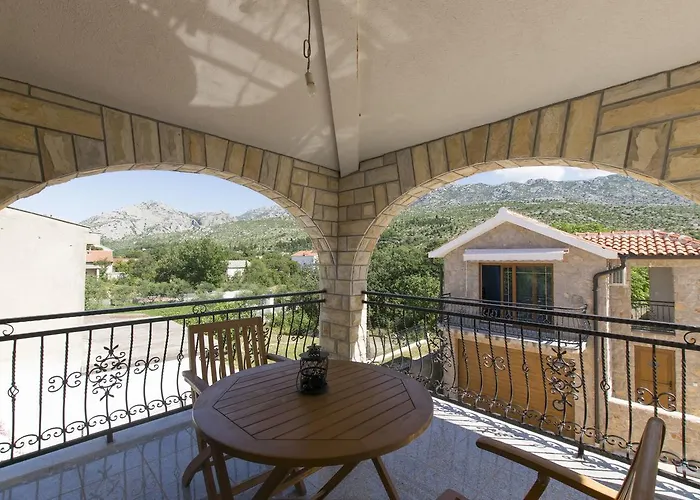 Nada Gostinjska kuća Seline